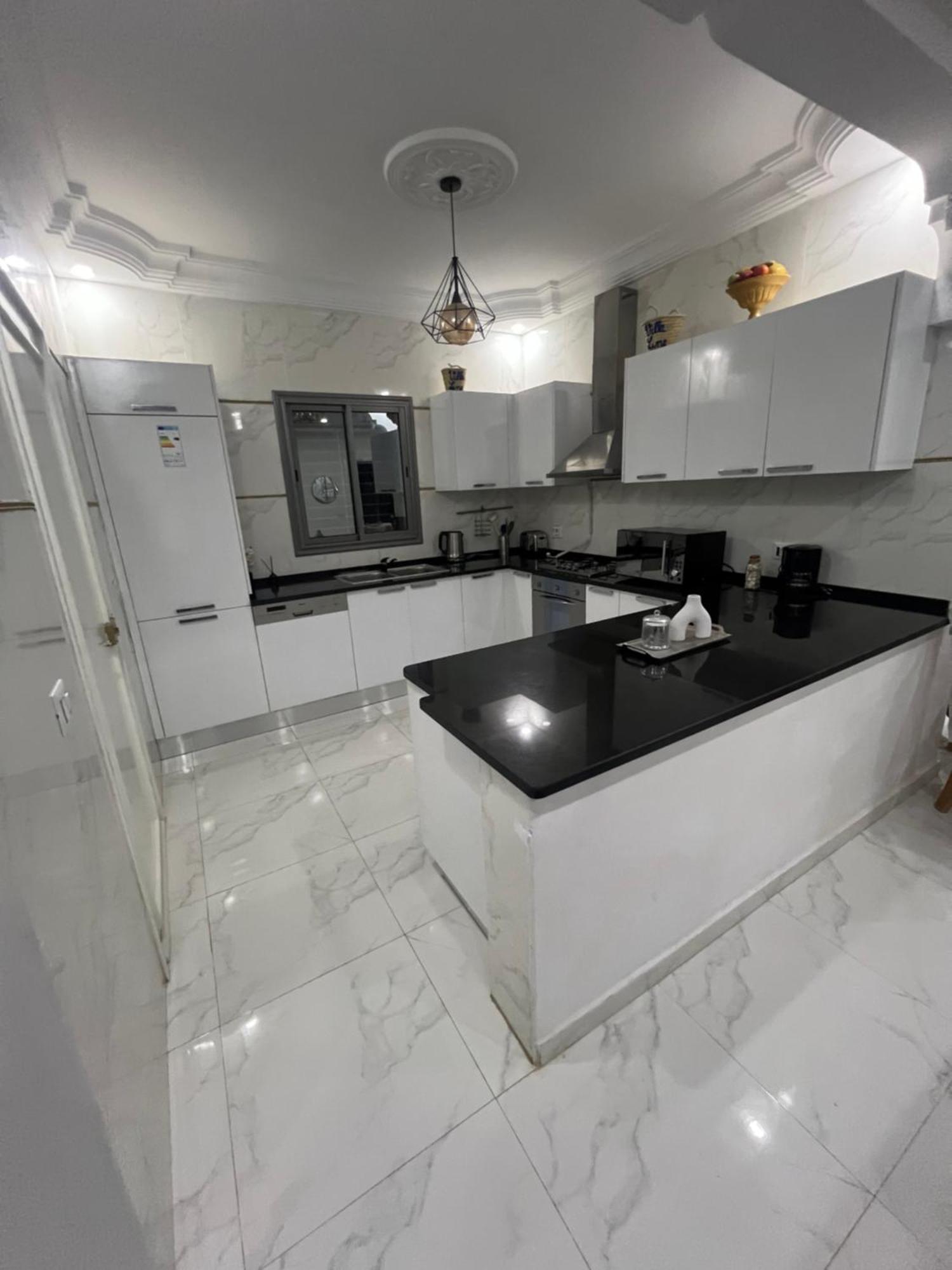 Line Villa